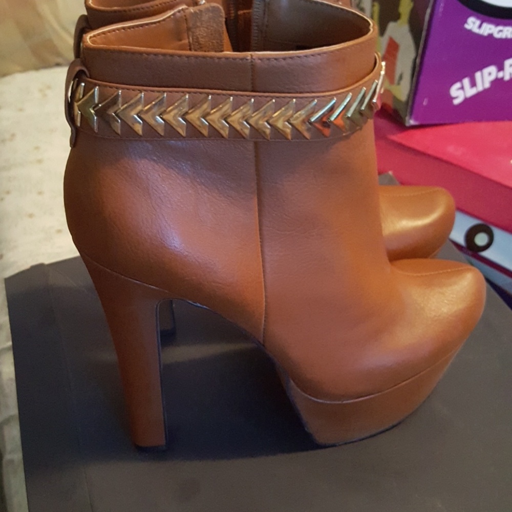 Platform  bootie